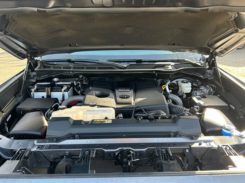 Used 2023 Toyota Tundra Platinum image 29