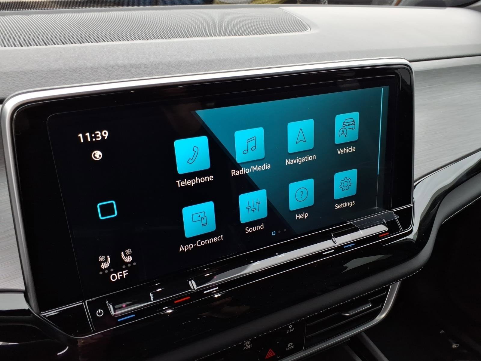 New 2026 Volkswagen Atlas Cross Sport SE image 16