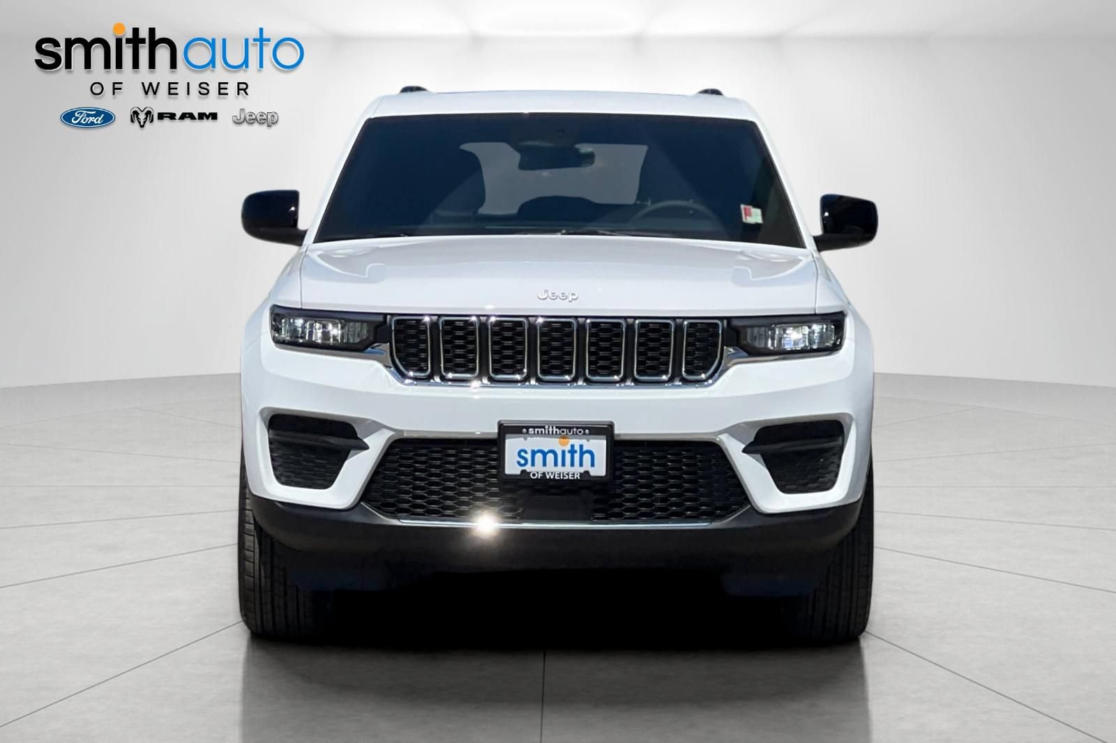 New 2026 Jeep Grand Cherokee Laredo X AWD/4WD image 3