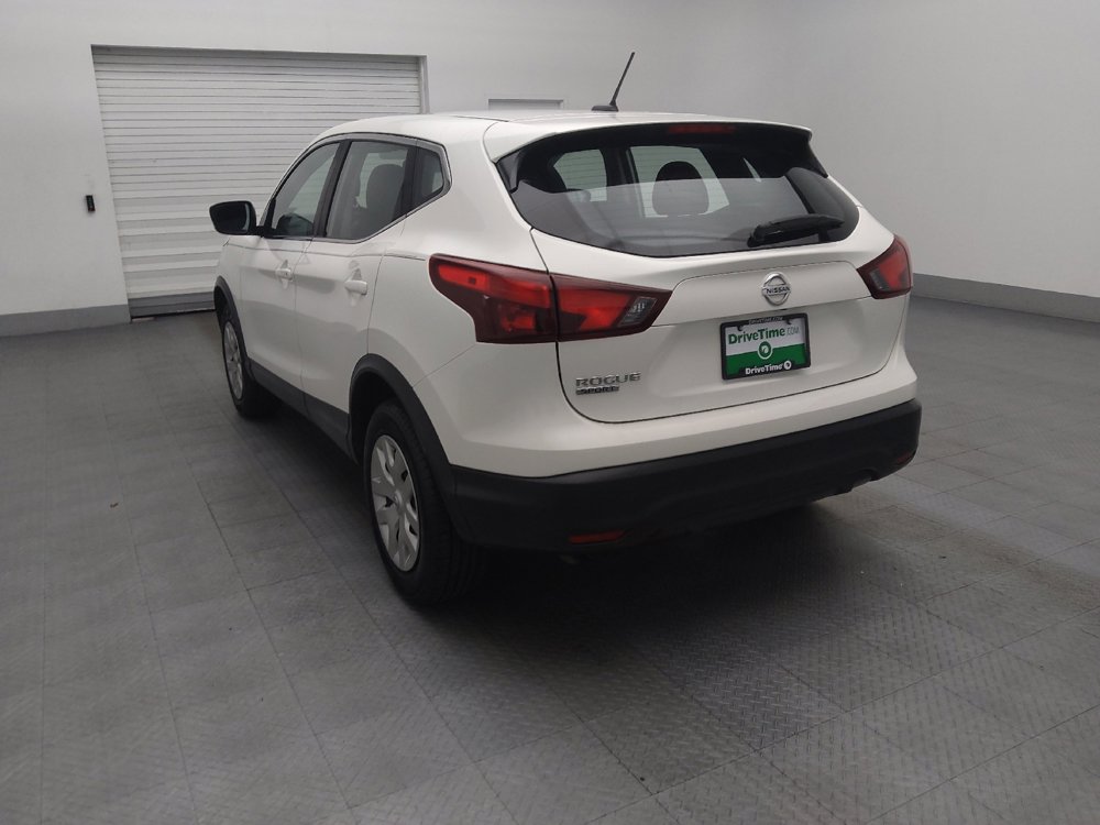 Used 2019 Nissan Rogue Sport S image 5