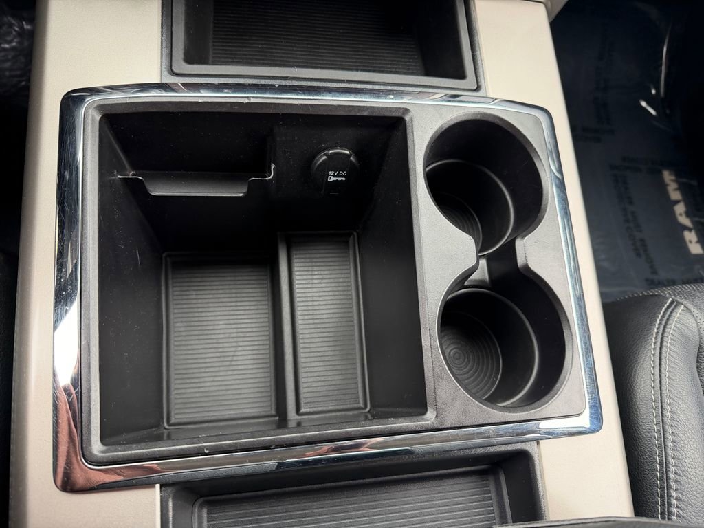 Used 2015 RAM 1500 Laramie w/ Convenience Group AWD/4WD image 28