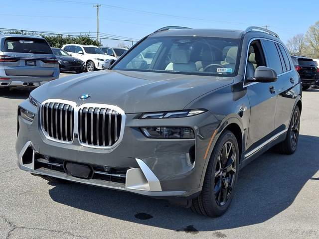 New 2026 BMW X7 xDrive40i image 2