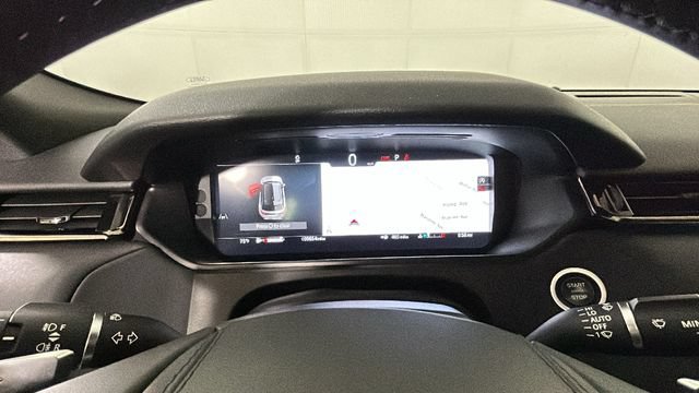 Used 2025 Land Rover Range Rover Velar Dynamic SE AWD/4WD image 18