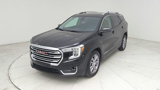 Used 2024 GMC Terrain SLT image 1
