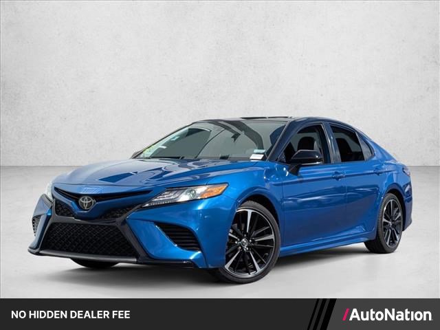 Used 2019 Toyota Camry XSE FWD image 1