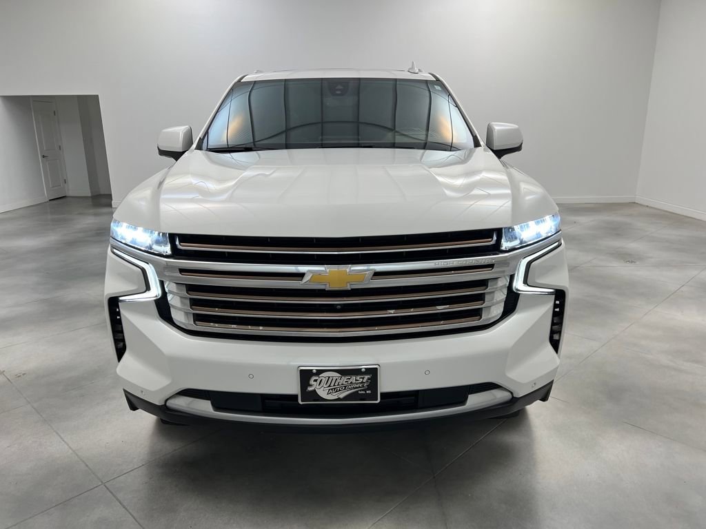 Used 2022 Chevrolet Tahoe High Country AWD/4WD image 2
