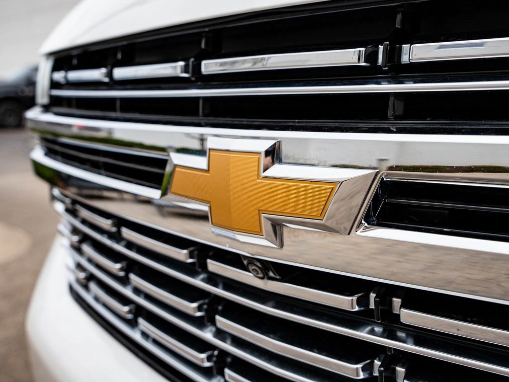 Used 2021 Chevrolet Tahoe Premier AWD/4WD image 3