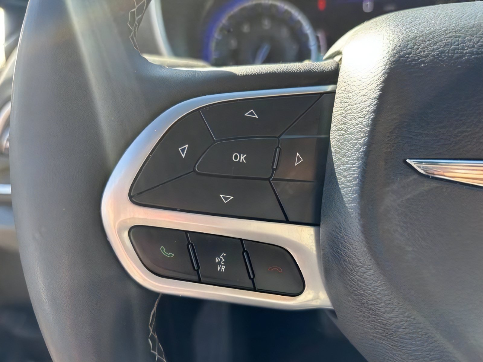 Used 2025 Chrysler Pacifica Select FWD image 20