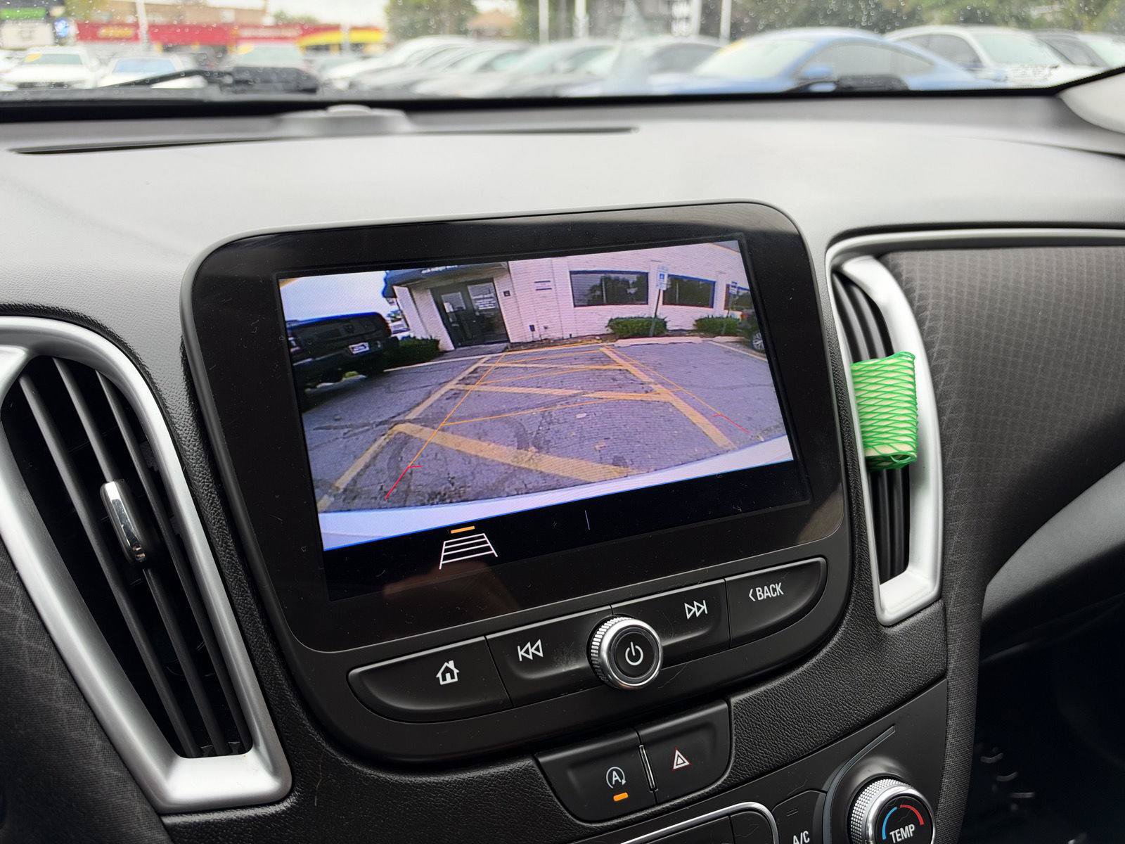 Used 2020 Chevrolet Malibu RS FWD image 23