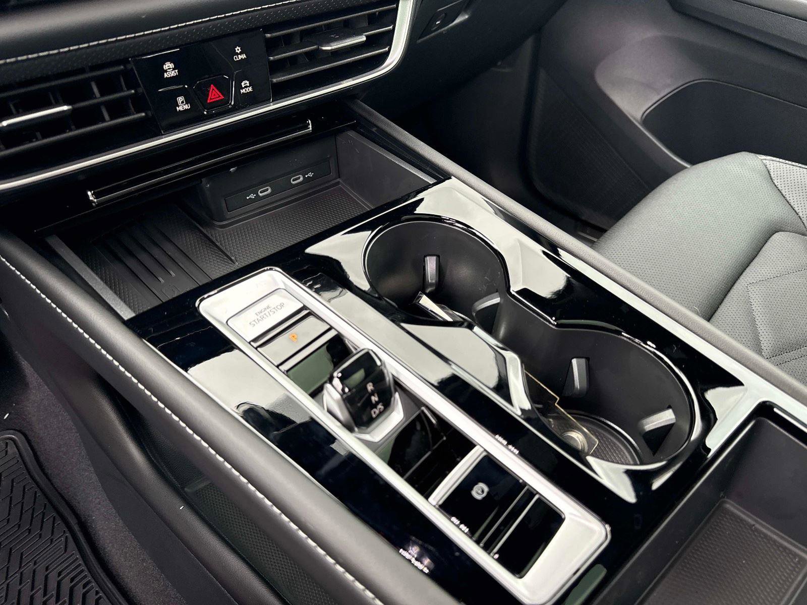 New 2026 Volkswagen Atlas Cross Sport SE image 25