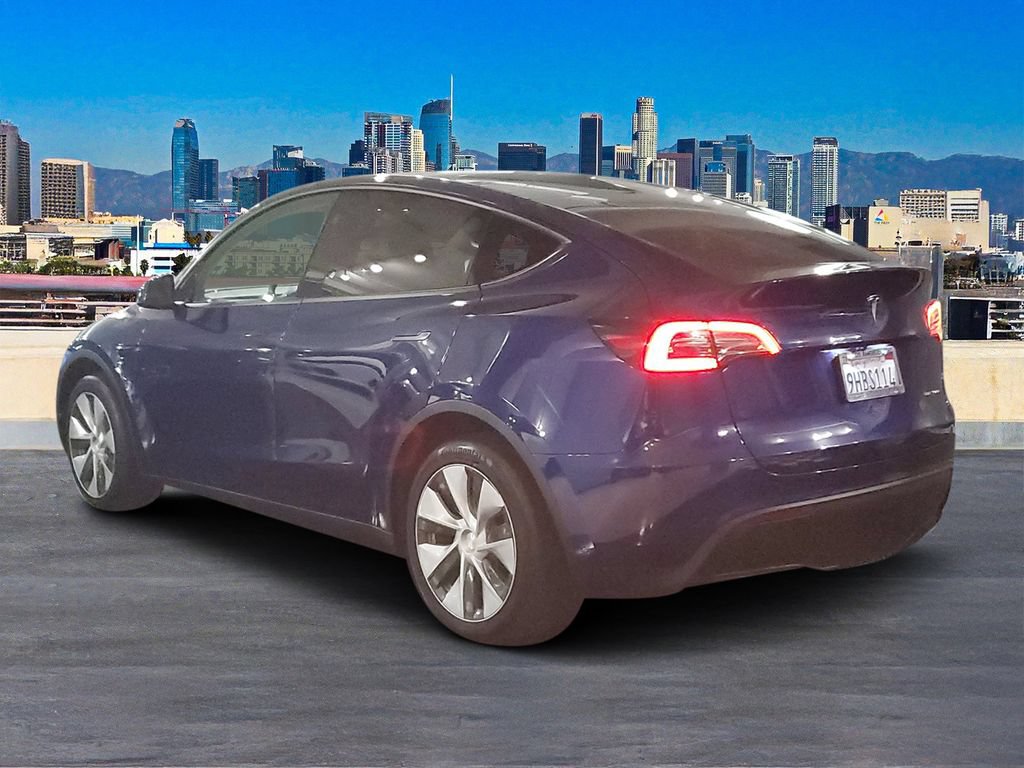 Used 2023 Tesla Model Y Long Range AWD/4WD image 5