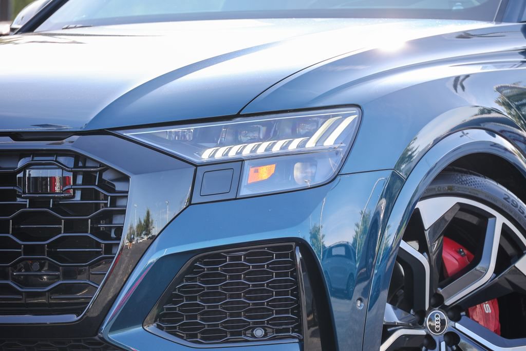 Used 2021 Audi RS Q8 w/ Black Optic Package AWD/4WD image 17