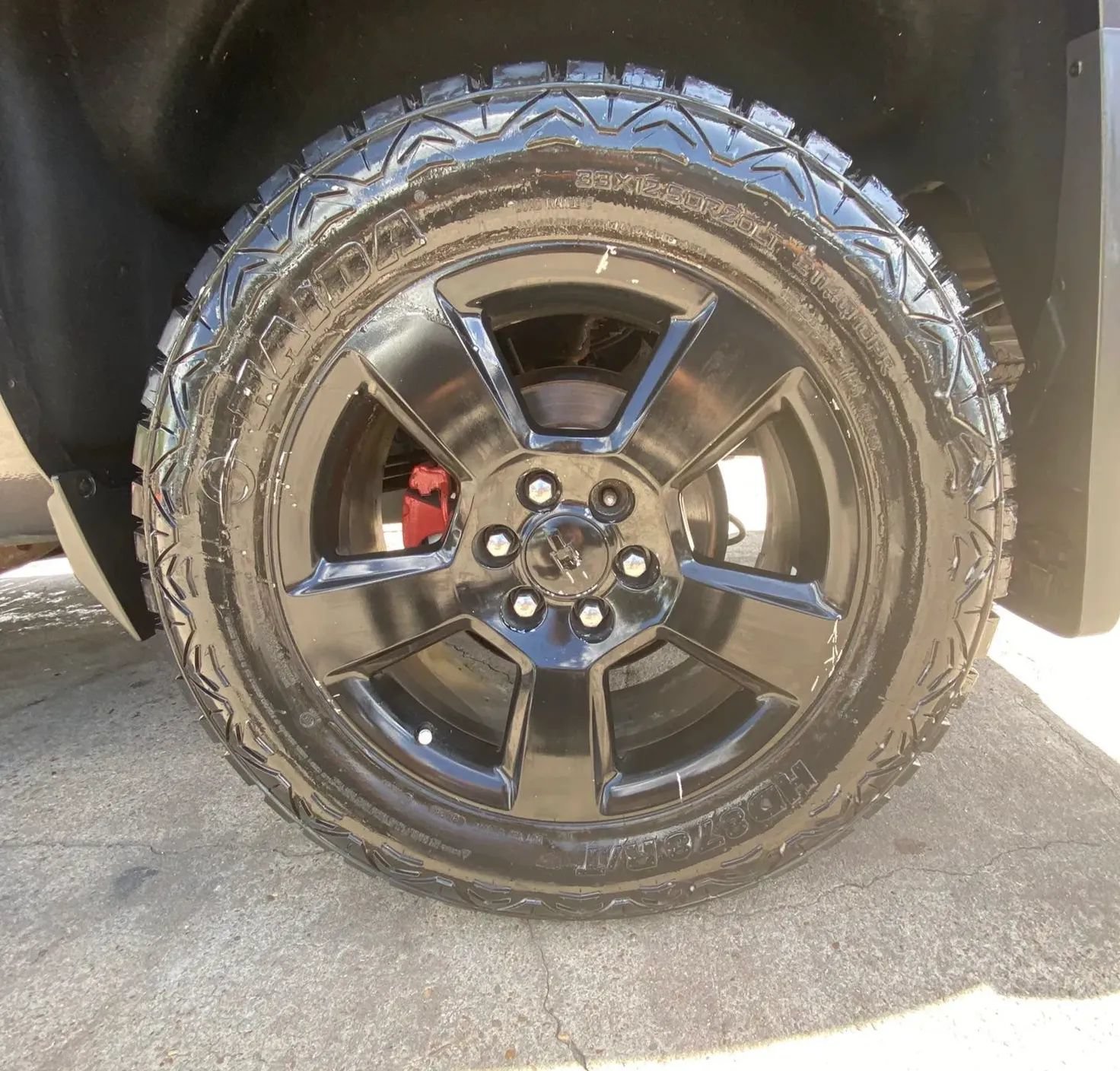 Used 2015 Chevrolet Silverado 1500 LTZ w/ LTZ Plus Package AWD/4WD image 21