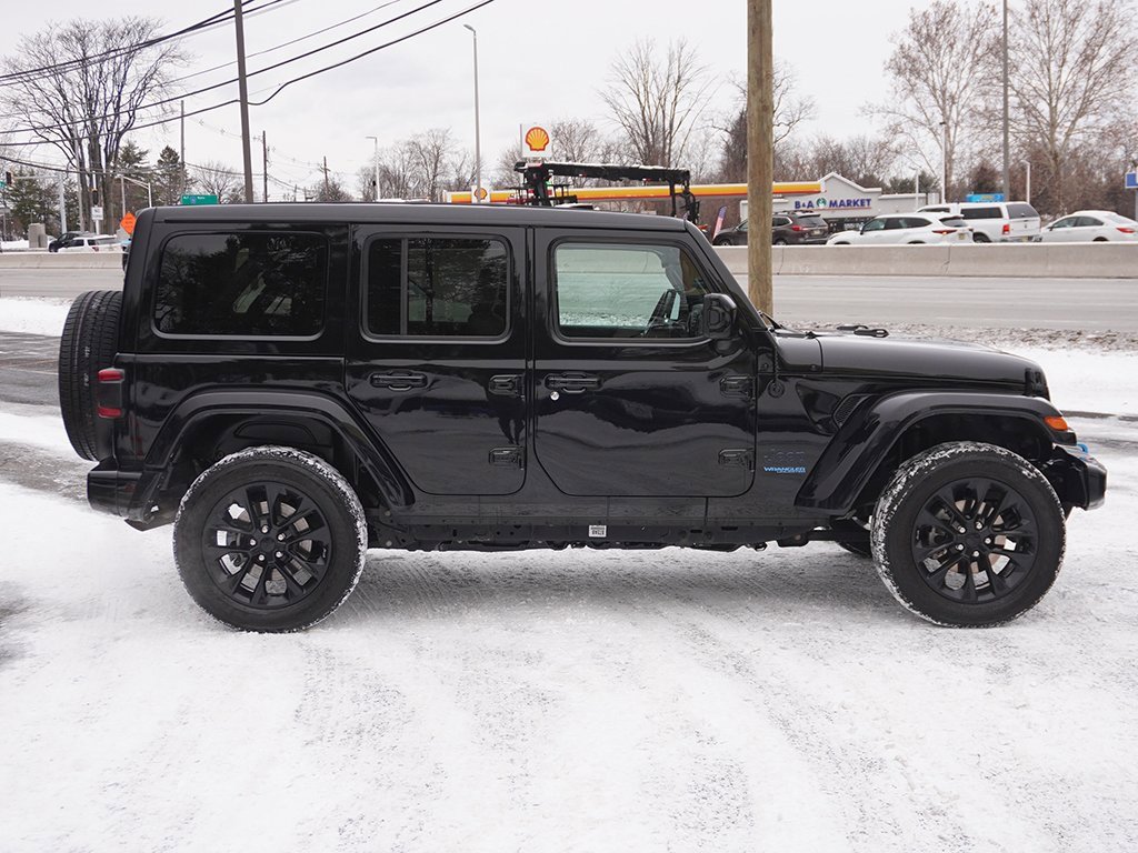 Used 2021 Jeep Wrangler Unlimited Sahara image 18