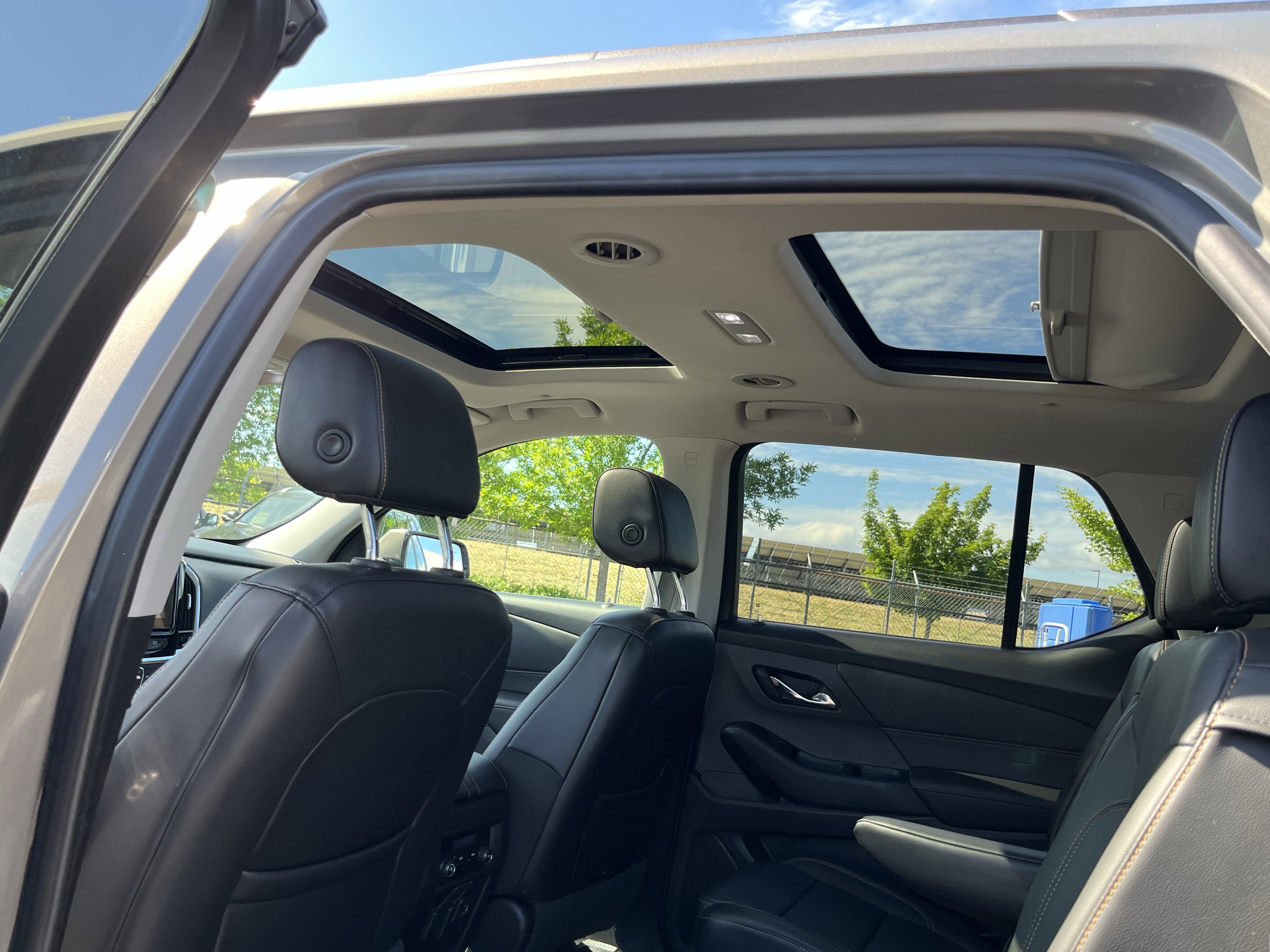 Used 2019 Chevrolet Traverse LT w/ LT Premium Package AWD/4WD image 15