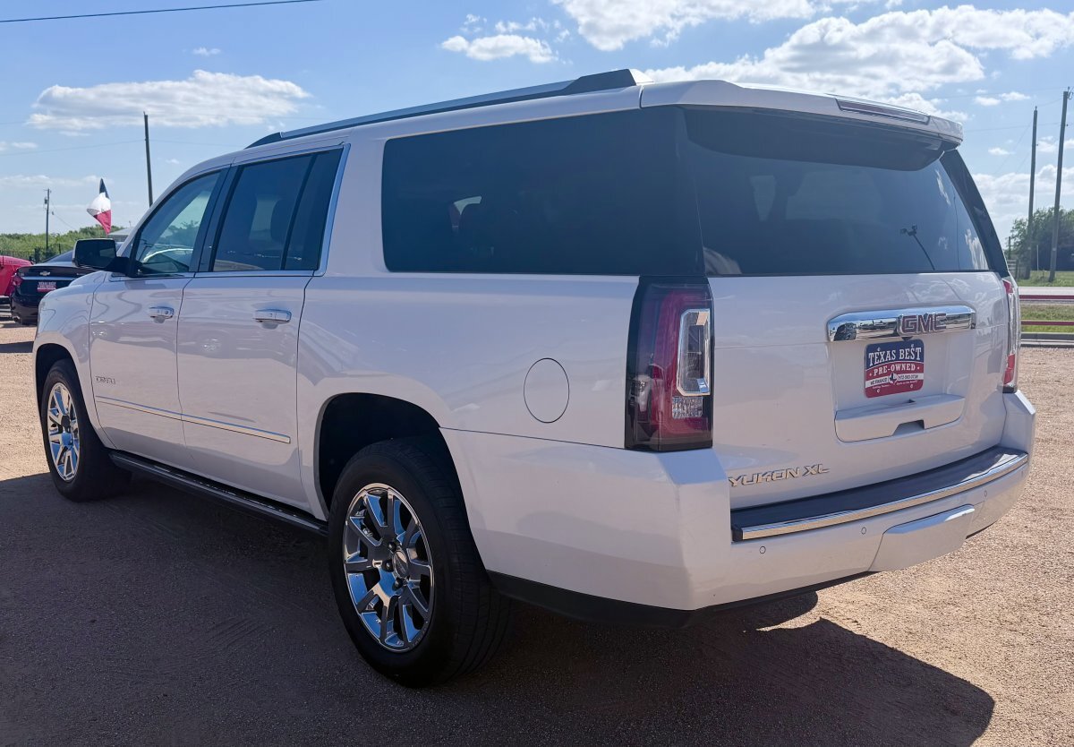 Used 2016 GMC Yukon XL Denali w/ Open Road Package image 7
