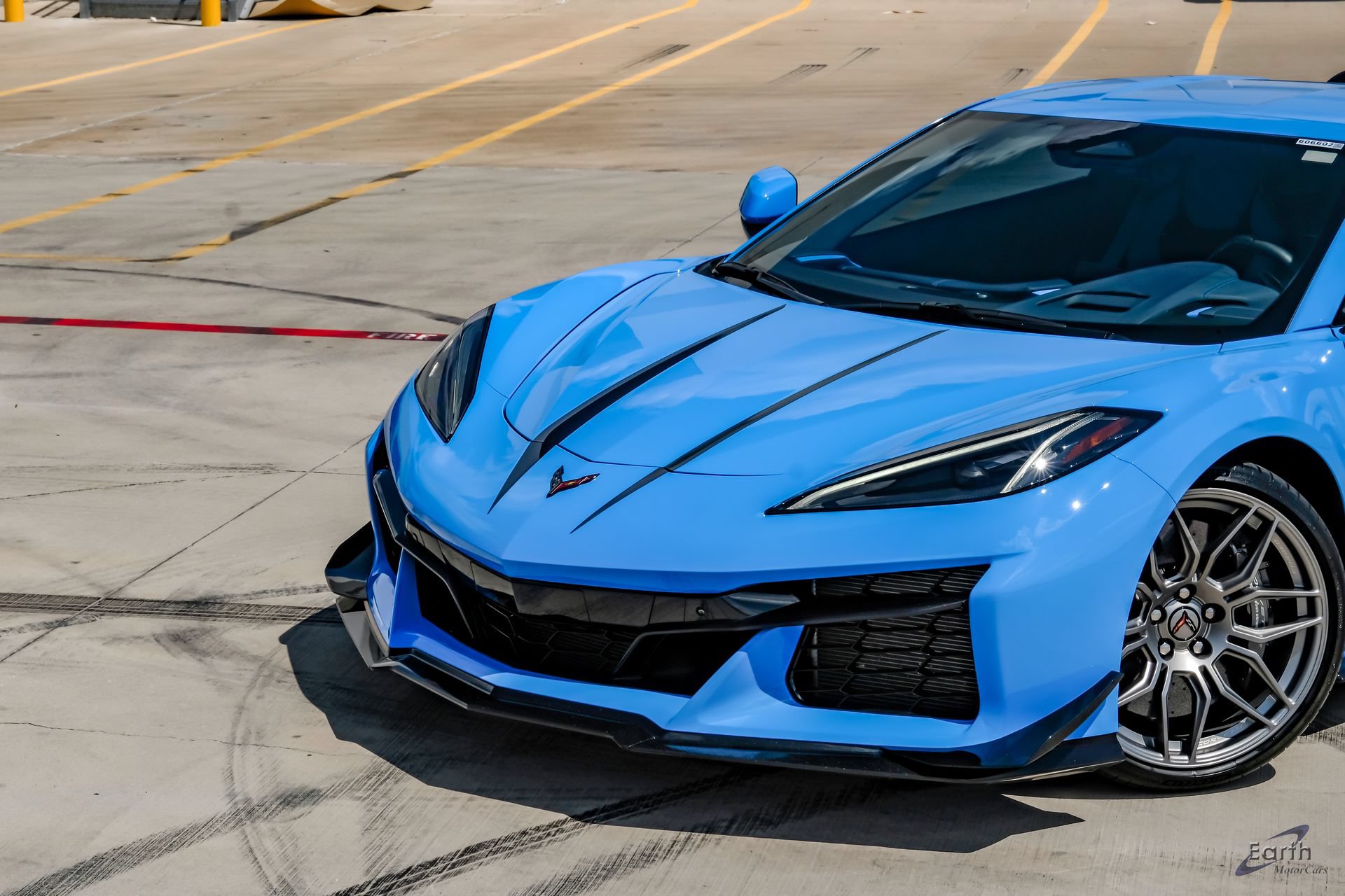 Used 2024 Chevrolet Corvette Z06 w/ Z07 Performance Package RWD image 31