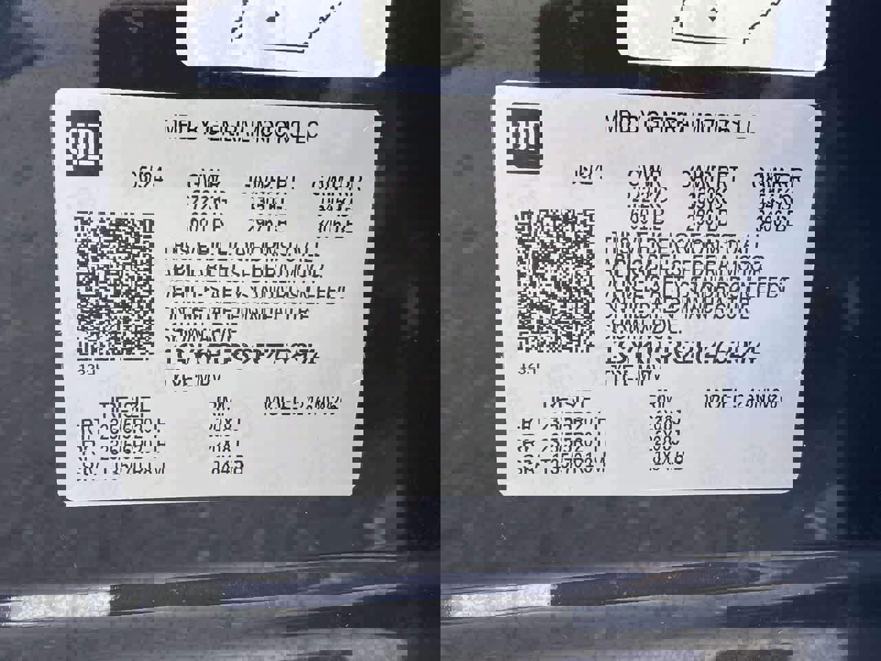 Certified 2024 Cadillac XT6 Premium Luxury w/ LPO, Floor Liner Package image 37