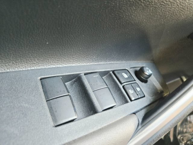 Used 2023 Toyota Corolla Cross XLE w/ Convenience Package AWD/4WD image 31