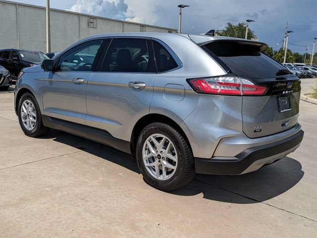 Used 2024 Ford Edge SEL AWD/4WD image 8