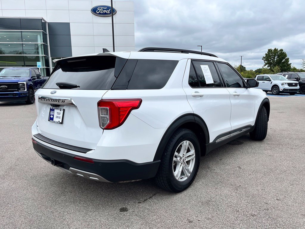 Used 2021 Ford Explorer XLT w/ Equipment Group 202A RWD image 5