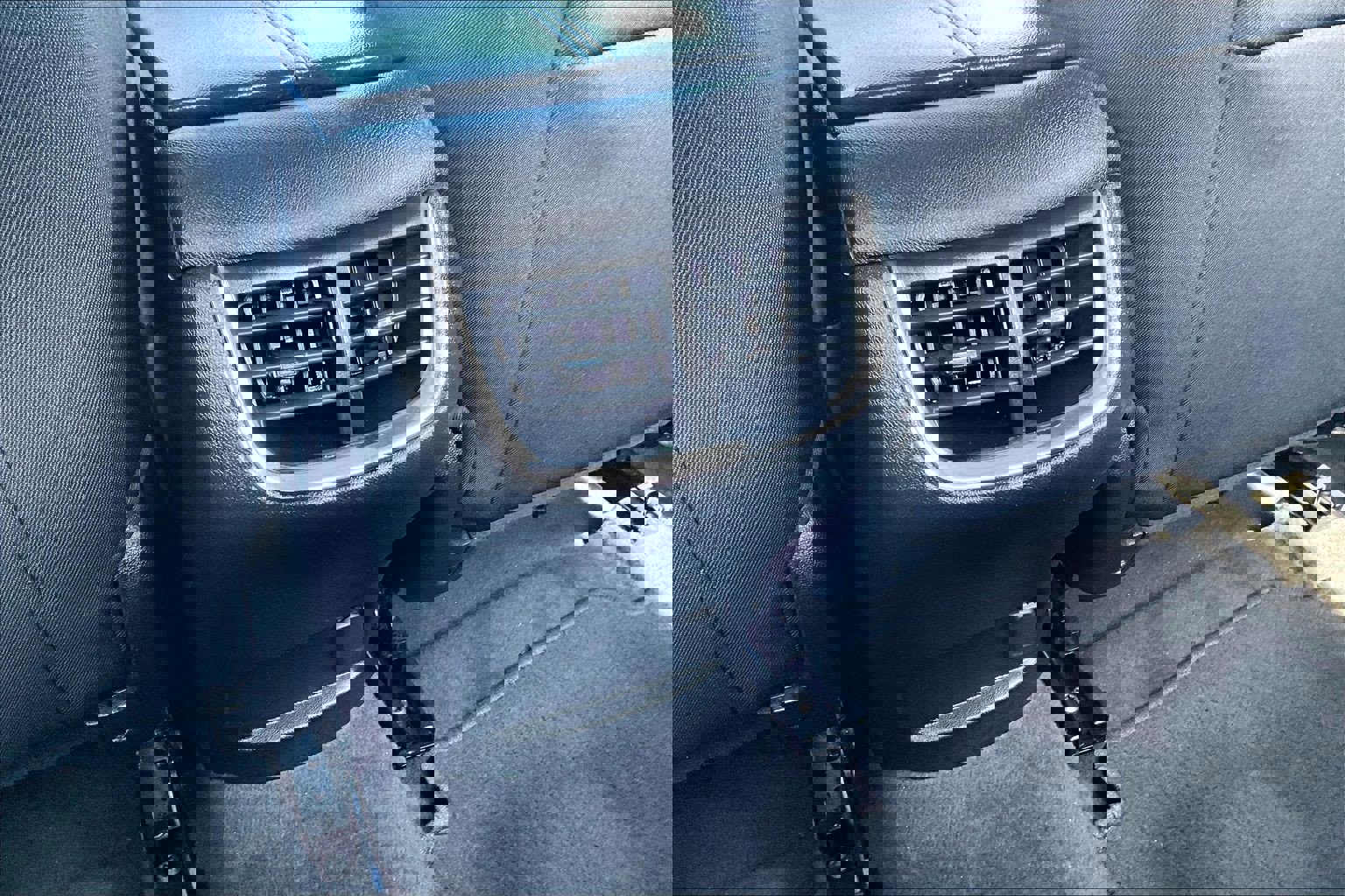 Used 2022 Chevrolet Malibu LT image 32