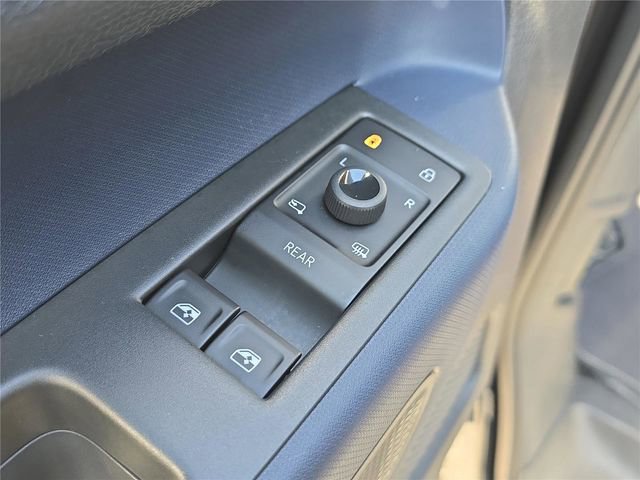 New 2025 Volkswagen ID. Buzz Pro S image 16