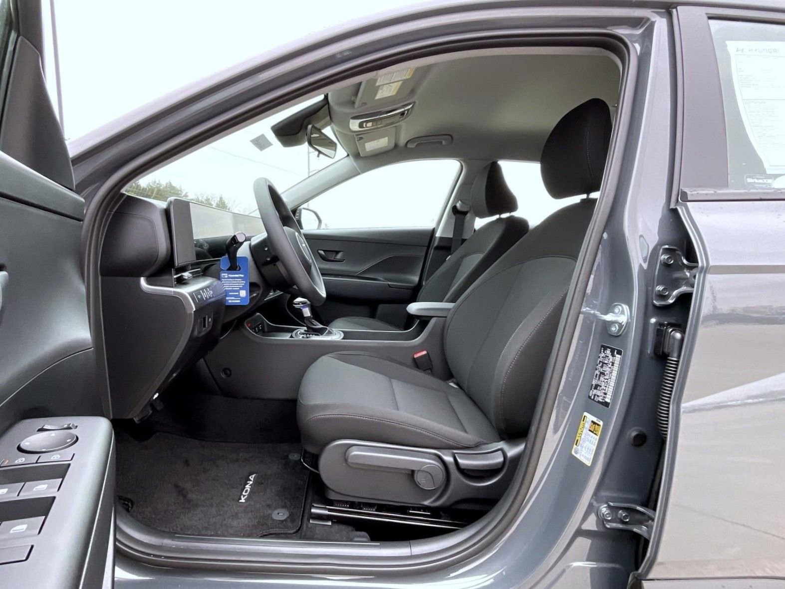 New 2026 Hyundai Kona SE AWD/4WD image 10