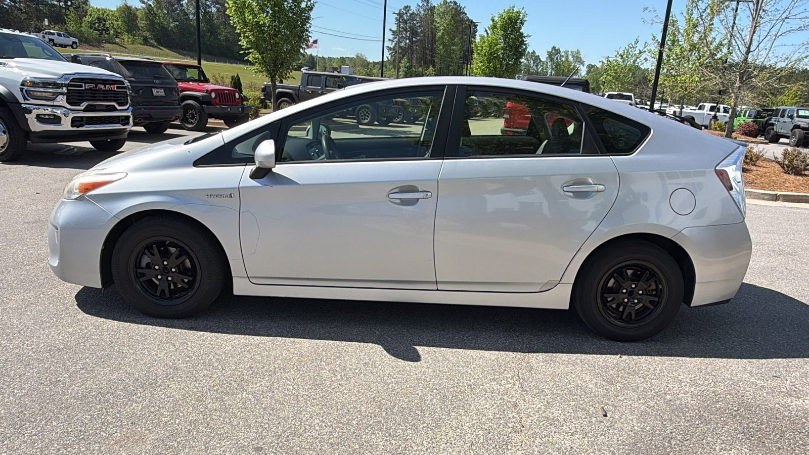 Used 2014 Toyota Prius Two FWD image 11