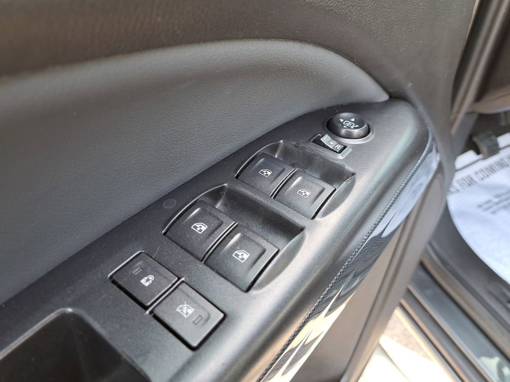 Used 2016 Chevrolet Colorado Z71 image 14