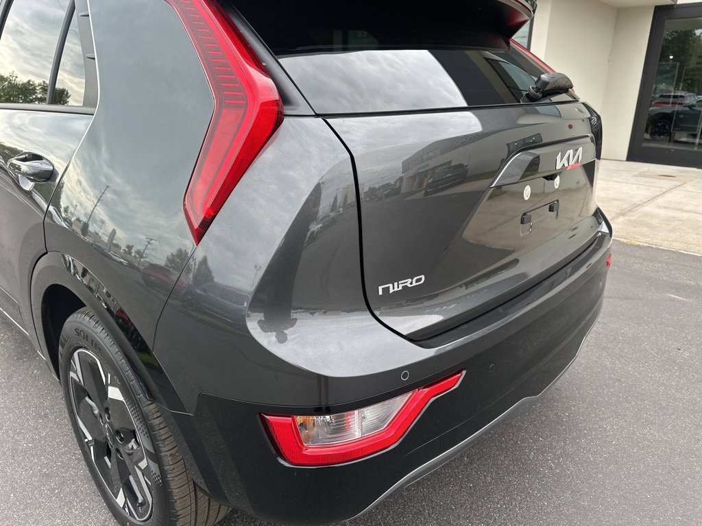 New 2025 Kia Niro Wind w/ Wind Preserve Package image 9