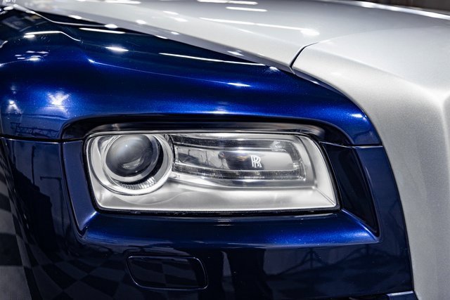 Used 2014 Rolls-Royce Wraith image 30