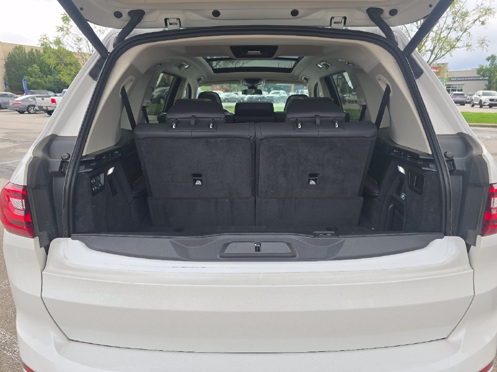 Used 2021 BMW X7 xDrive40i w/ Luxury Seating Package AWD/4WD image 19