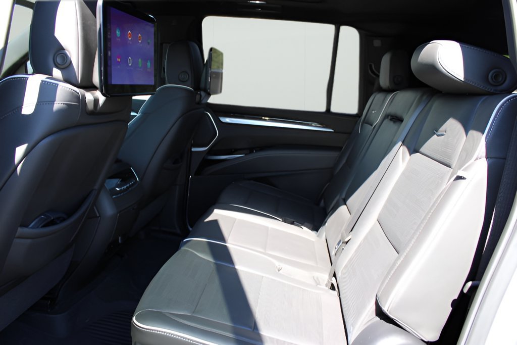Used 2025 Cadillac Escalade ESV Premium Luxury w/ Touring Package AWD/4WD image 23