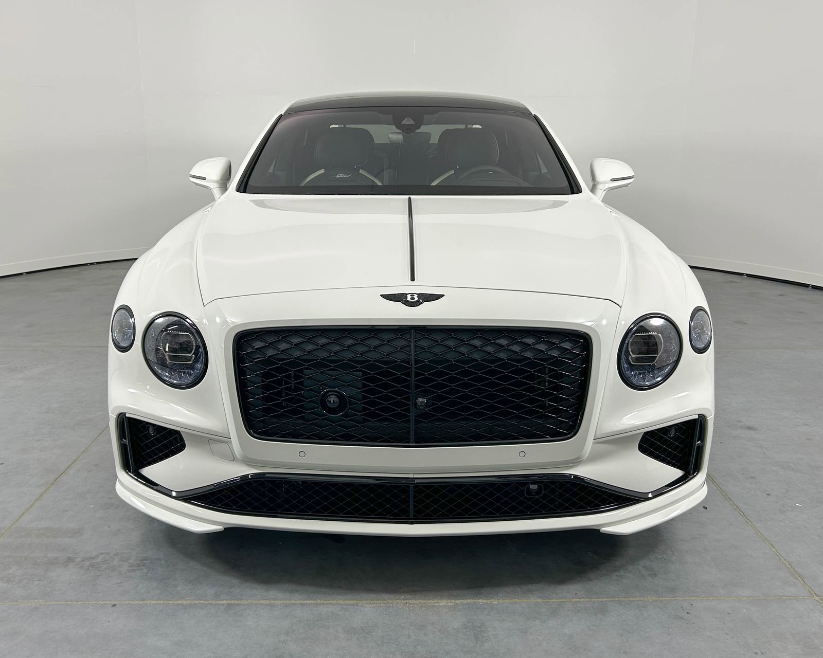 New 2026 Bentley Flying Spur Plug-In Hybrid image 8