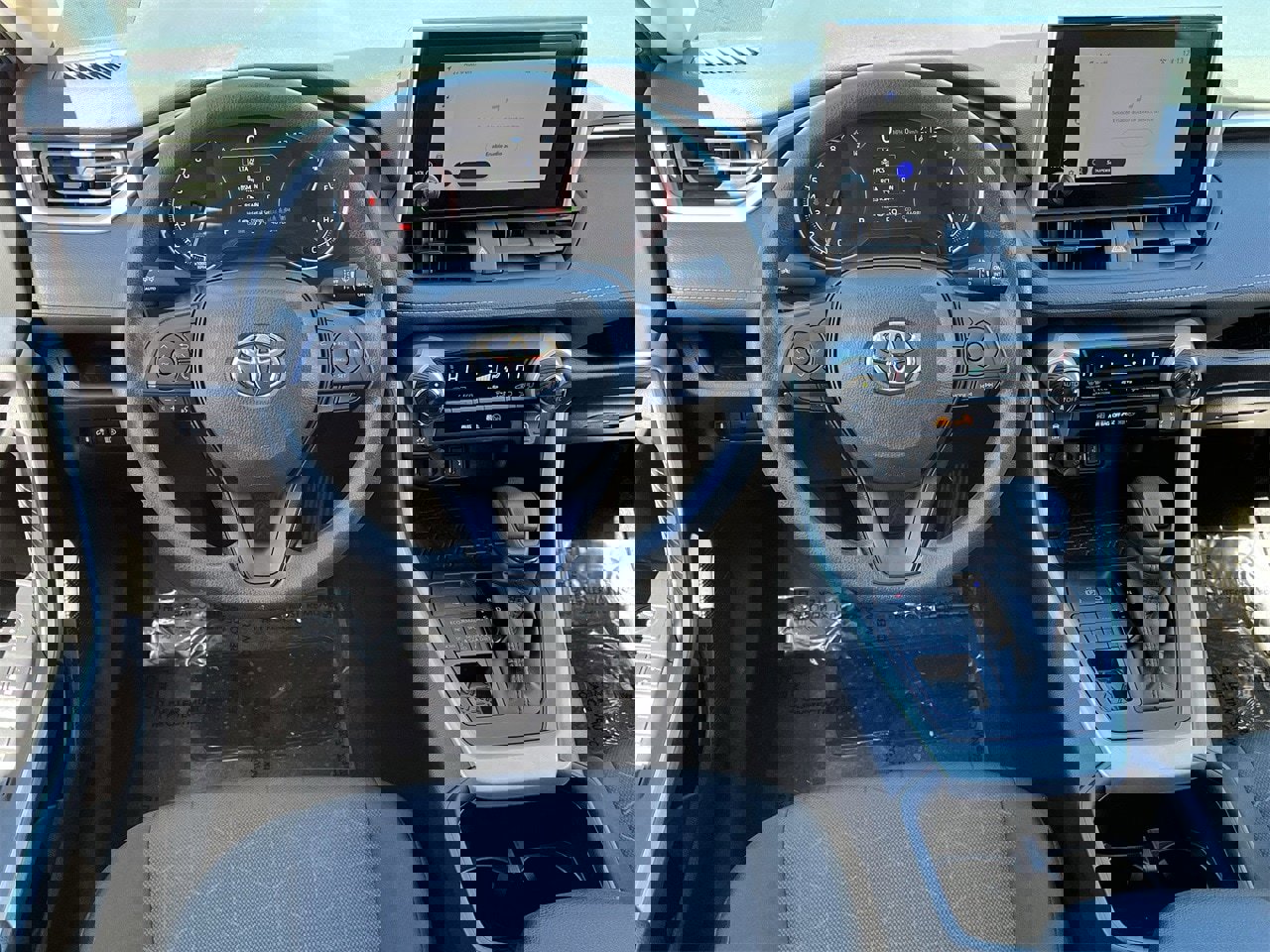 Used 2024 Toyota RAV4 XLE image 10