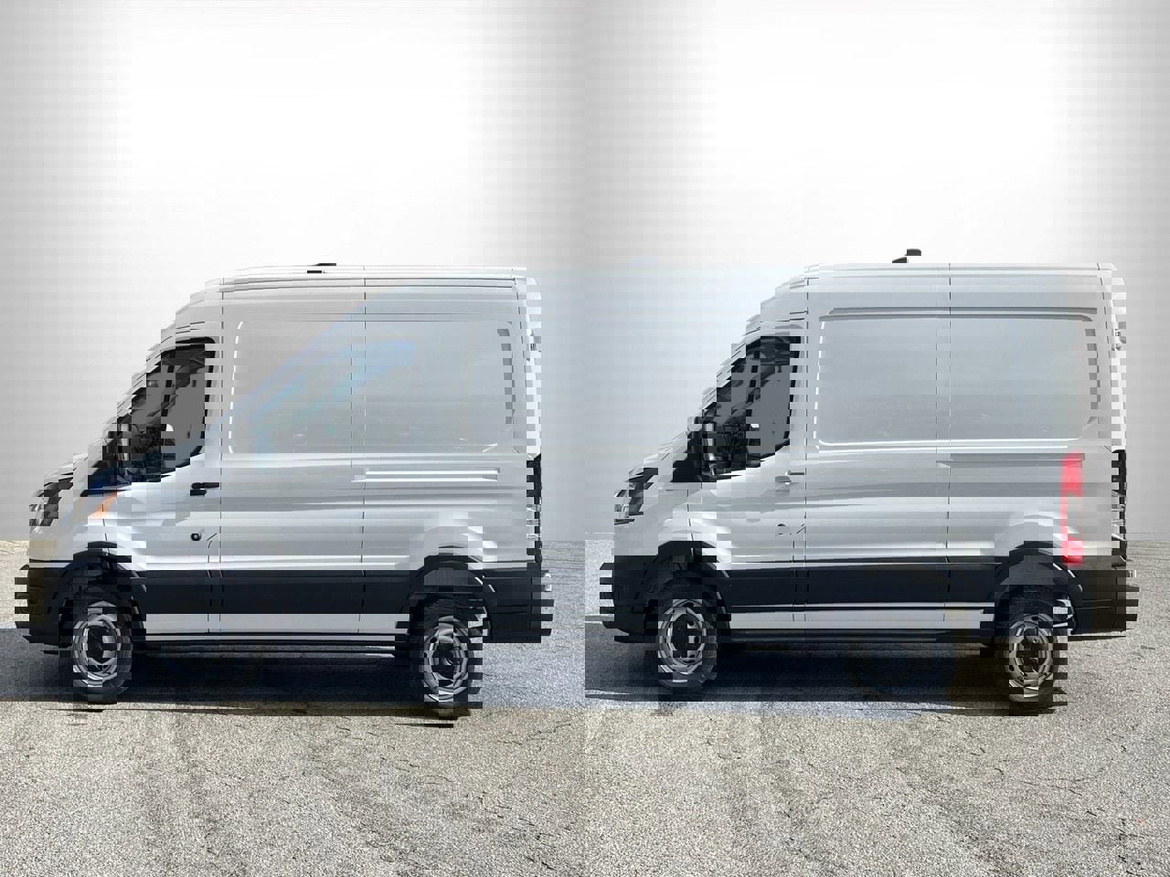 New 2026 Ford Transit 250 148 Medium Roof w/ Load Area Protection Package image 22