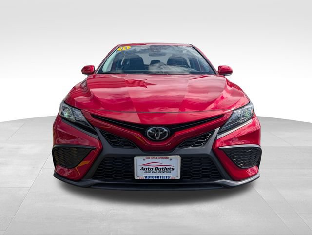 Used 2023 Toyota Camry SE FWD image 2