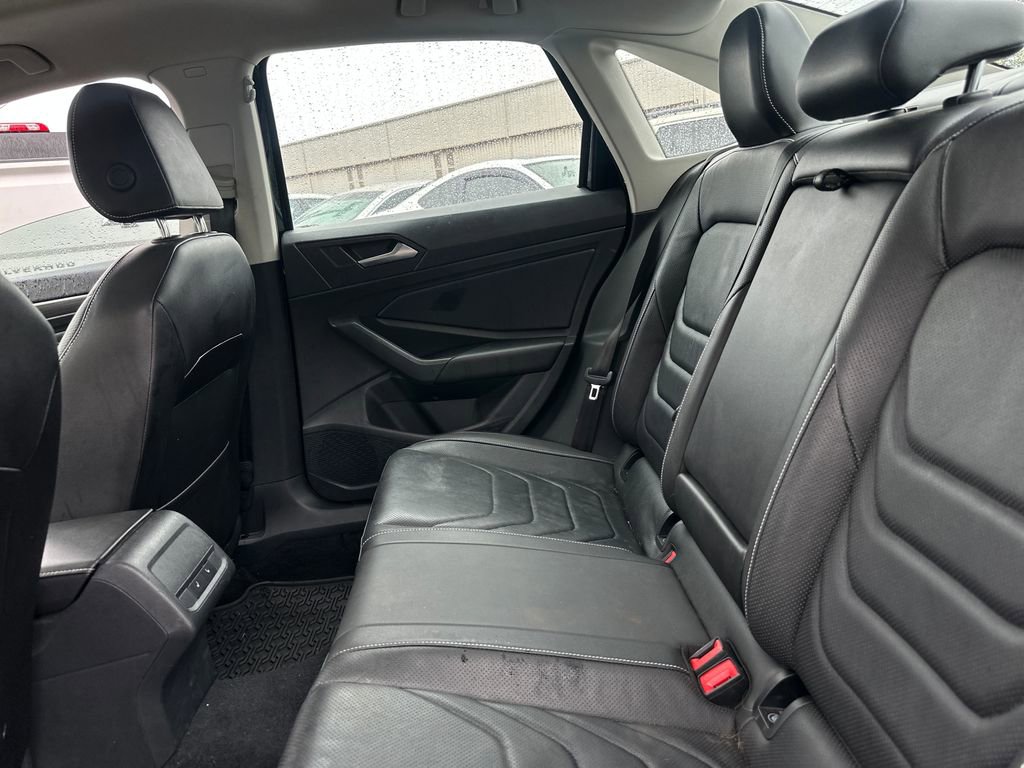 Used 2022 Volkswagen Jetta SEL image 14
