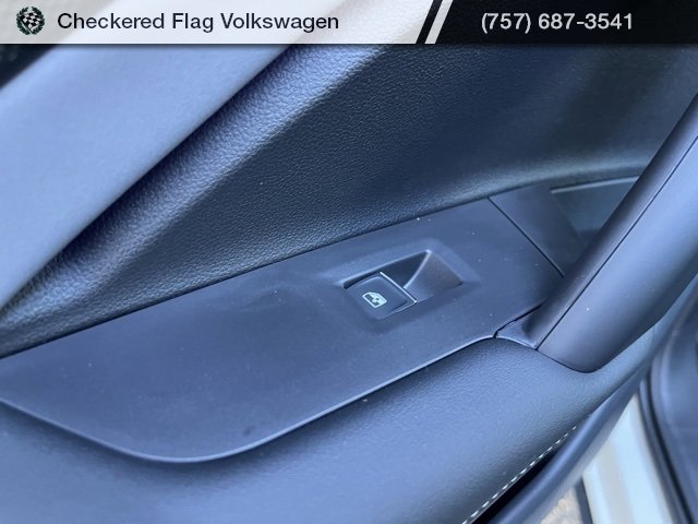 New 2026 Volkswagen Tiguan SE R-Line image 28