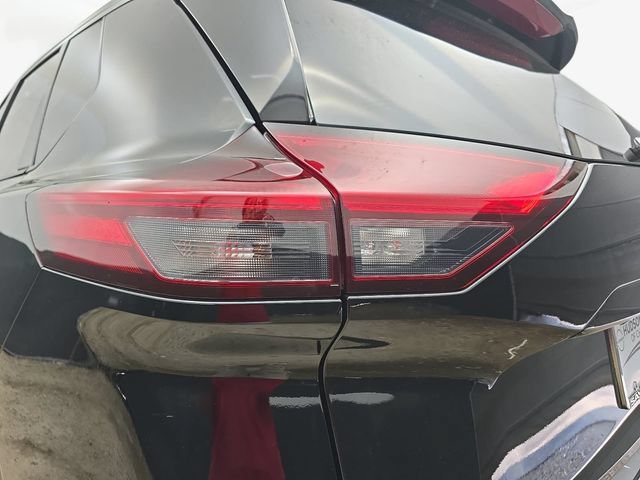 Used 2023 Nissan Rogue Platinum FWD image 35