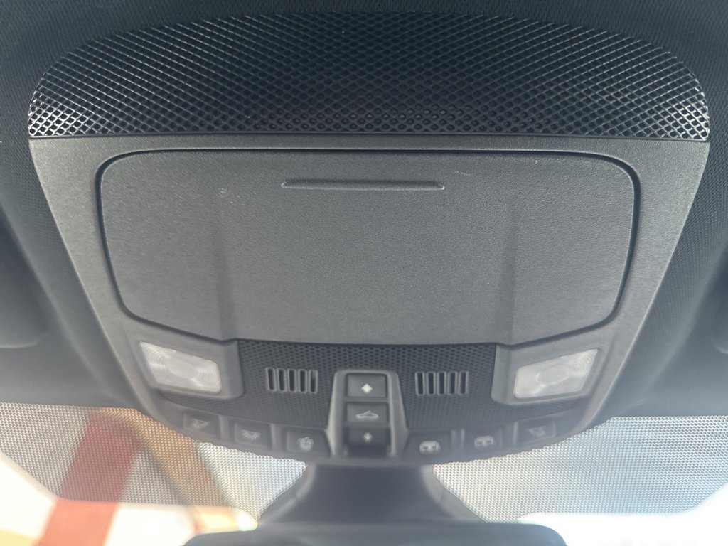 Used 2023 Ford Edge ST-Line w/ Class II Trailer Tow Package image 29