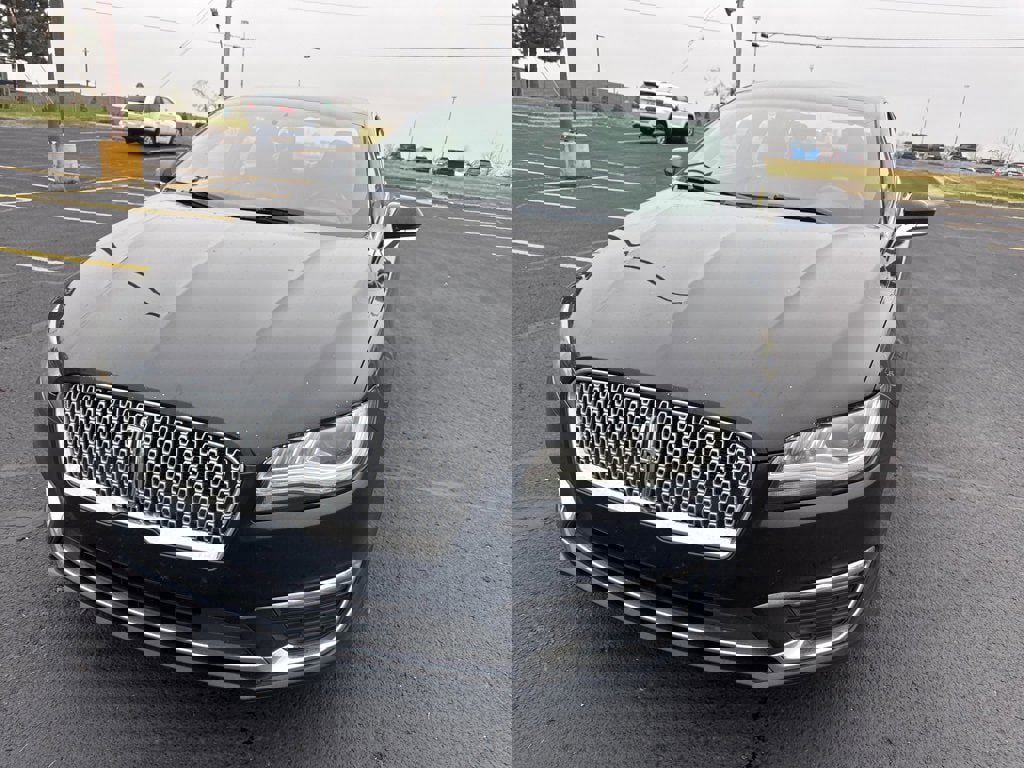 Used 2017 Lincoln MKZ Premiere image 8