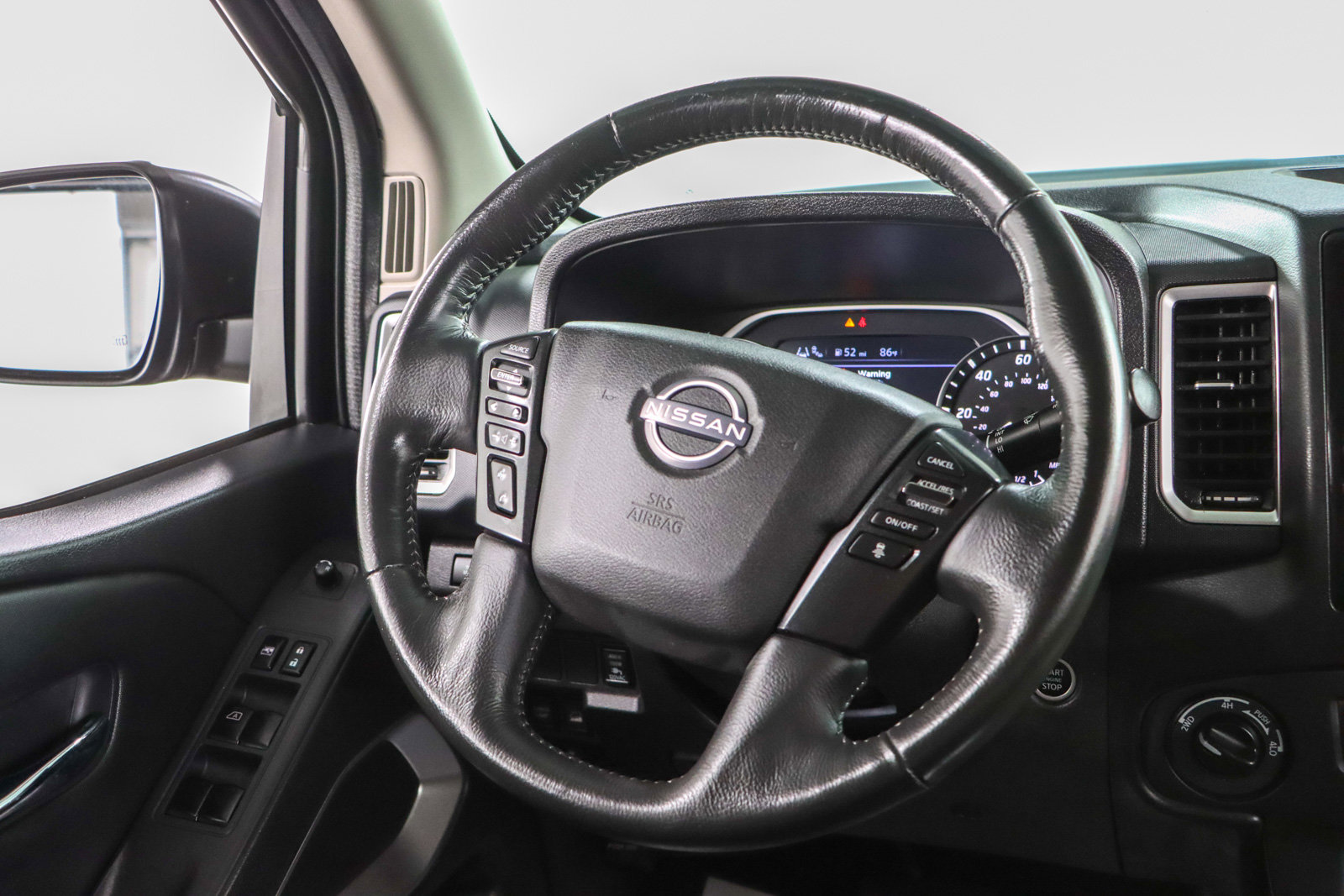Used 2023 Nissan Frontier SV w/ SV Convenience Package AWD/4WD image 13