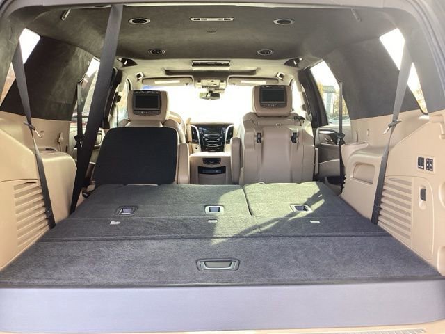 Used 2018 Cadillac Escalade Platinum image 12