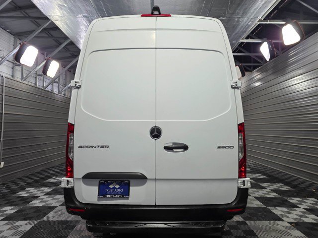 Used 2020 Mercedes-Benz Sprinter 2500 image 6