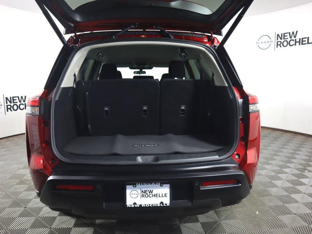 New 2026 Nissan Pathfinder SV image 21