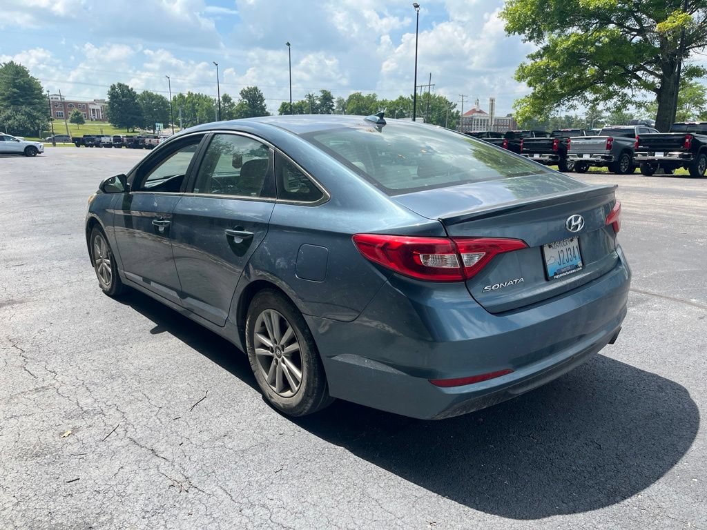 Used 2017 Hyundai Sonata SE FWD image 4