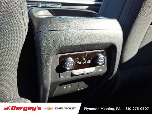 Certified 2025 Chevrolet Traverse LT image 28