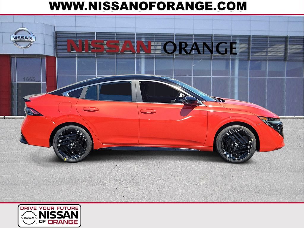 New 2027 Nissan Sentra SR w/ Floor Mat Package FWD image 2